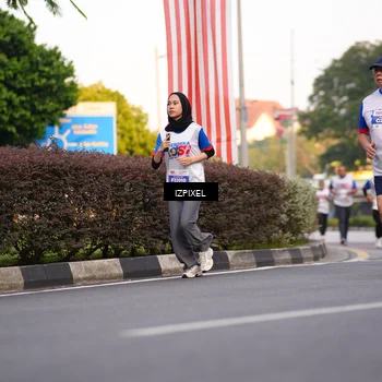 Runner Photo 4734543