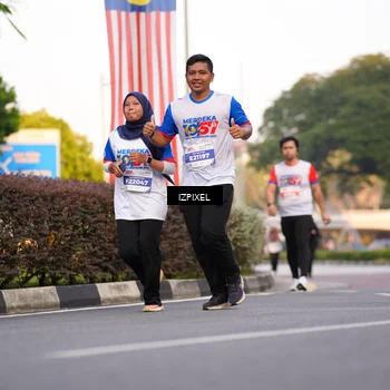 Runner Photo 4735056