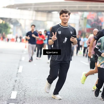 Runner Photo 4735356
