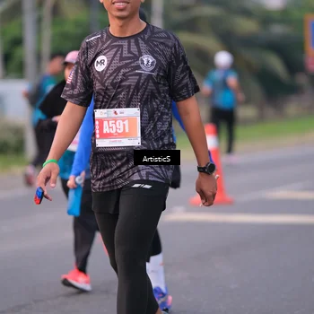 Runner Photo 4735416