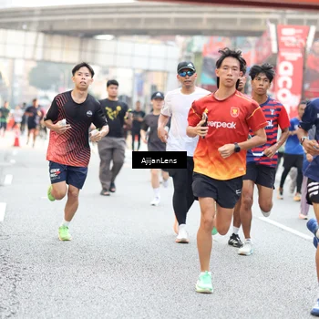 Runner Photo 4735556