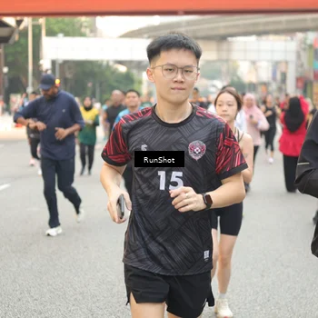 Runner Photo 4735738