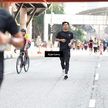 Runner Photo 4735749