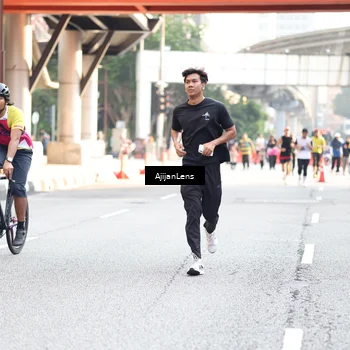 Runner Photo 4735778