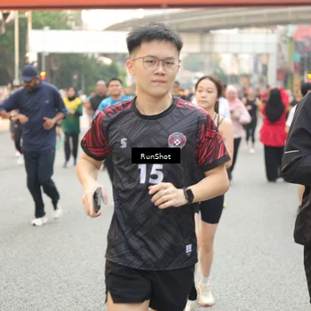 Runner Photo 4735875