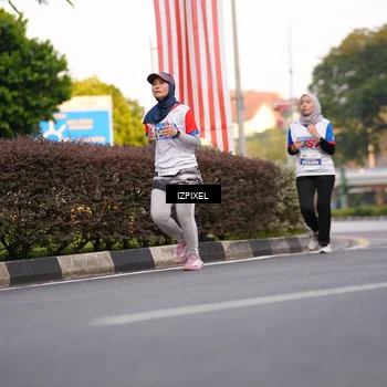 Runner Photo 4735993