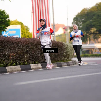 Runner Photo 4736015