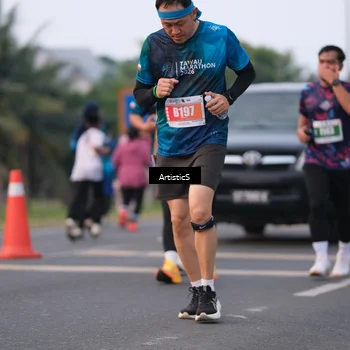 Runner Photo 4736068