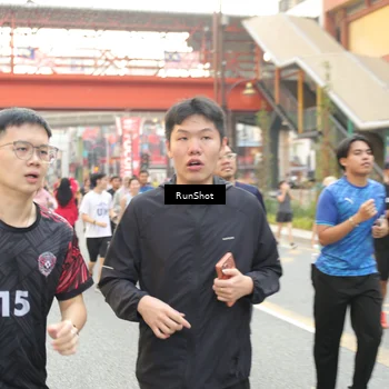 Runner Photo 4736243
