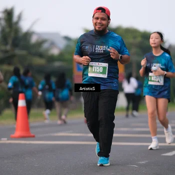 Runner Photo 4736357