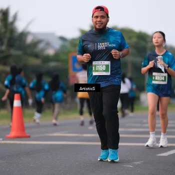 Runner Photo 4736368