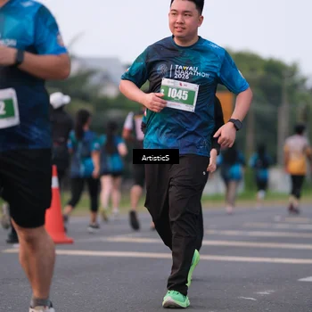 Runner Photo 4736427