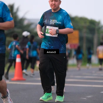 Runner Photo 4736451