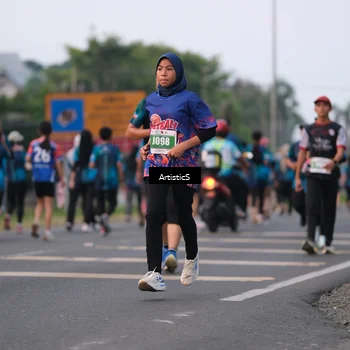 Runner Photo 4736672