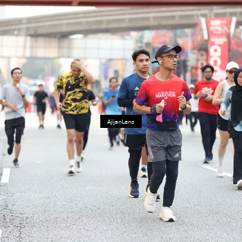 Runner Photo 4736835
