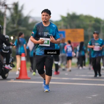 Runner Photo 4736849