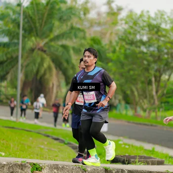 Runner Photo 4736864