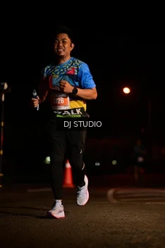 Runner Photo 4736867