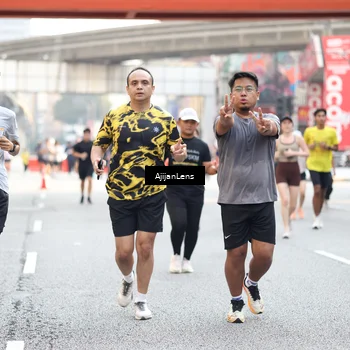 Runner Photo 4736900