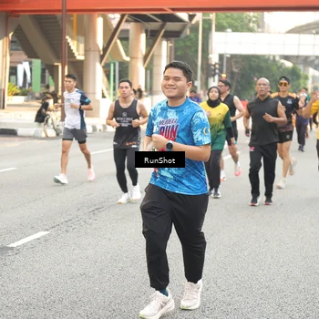 Runner Photo 4737023