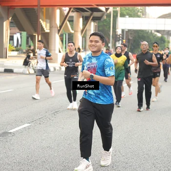 Runner Photo 4737116