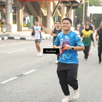 Runner Photo 4737161