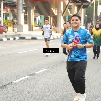 Runner Photo 4737273