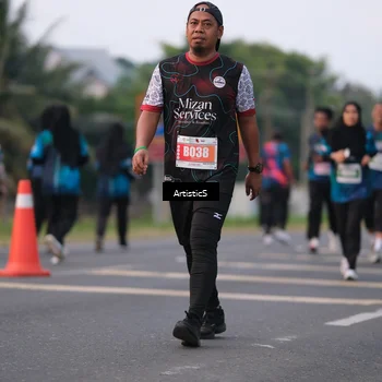 Runner Photo 4737660