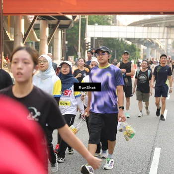 Runner Photo 4739443