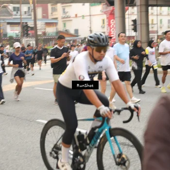 Runner Photo 4740502