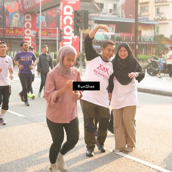 Runner Photo 4741709
