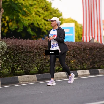 Runner Photo 4742100
