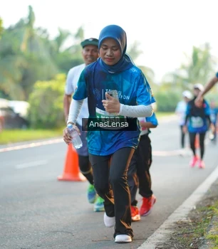 Runner Photo 4742375