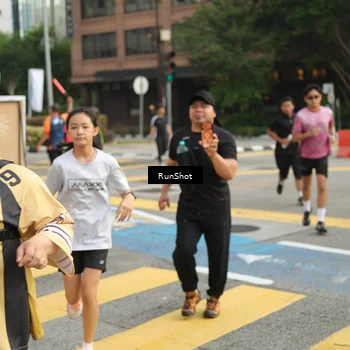 Runner Photo 4742453