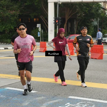 Runner Photo 4742475