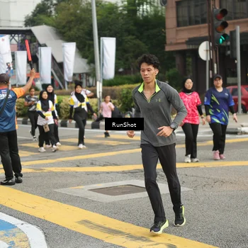 Runner Photo 4742565