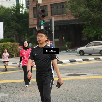 Runner Photo 4742654