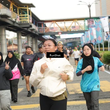 Runner Photo 4743068