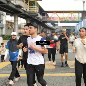 Runner Photo 4743074