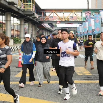Runner Photo 4743079