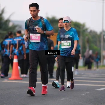 Runner Photo 4743115
