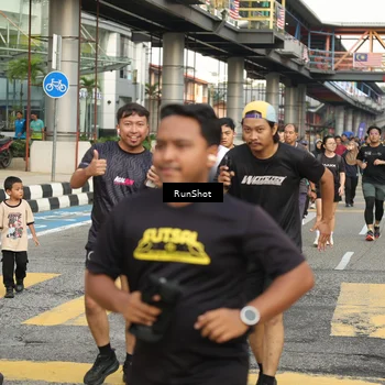 Runner Photo 4743153