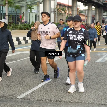 Runner Photo 4743400
