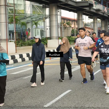 Runner Photo 4743403