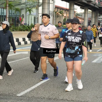 Runner Photo 4743422