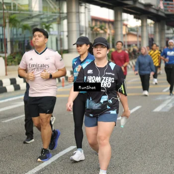 Runner Photo 4743450