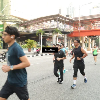 Runner Photo 4743477