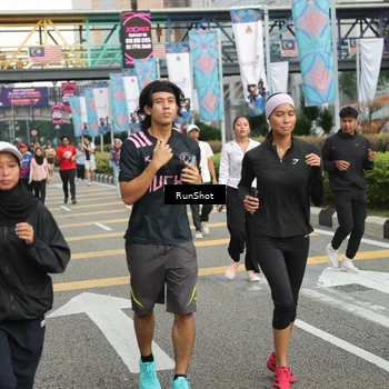 Runner Photo 4743493