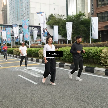 Runner Photo 4743573