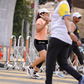 Runner Photo 4743593